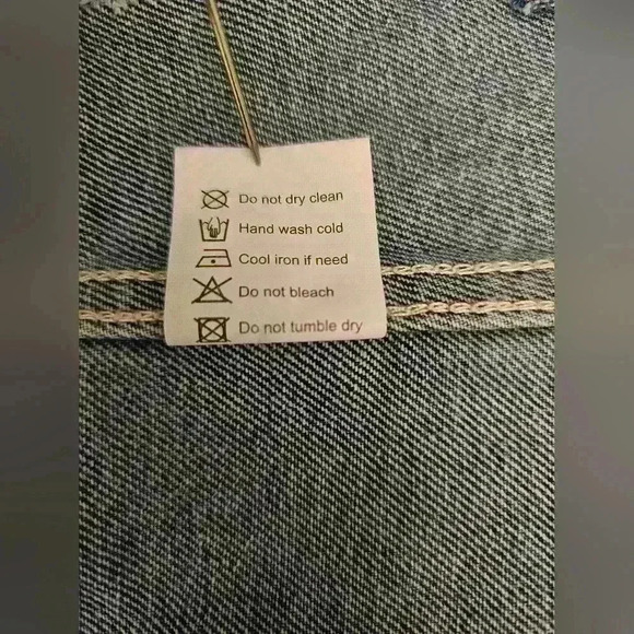 Womens Blue Denim Distressed Button Down Jean Jacket/Shirt Cotton Blend Size M - Picture 8 of 8